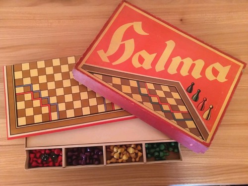 Brettspiel halma für 4 - brettspiel,