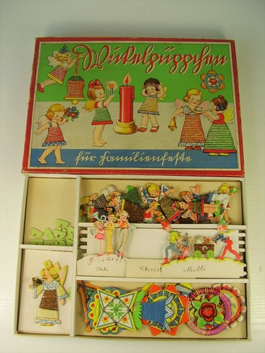 Antikes spiel wickelpüppchen - spiel,